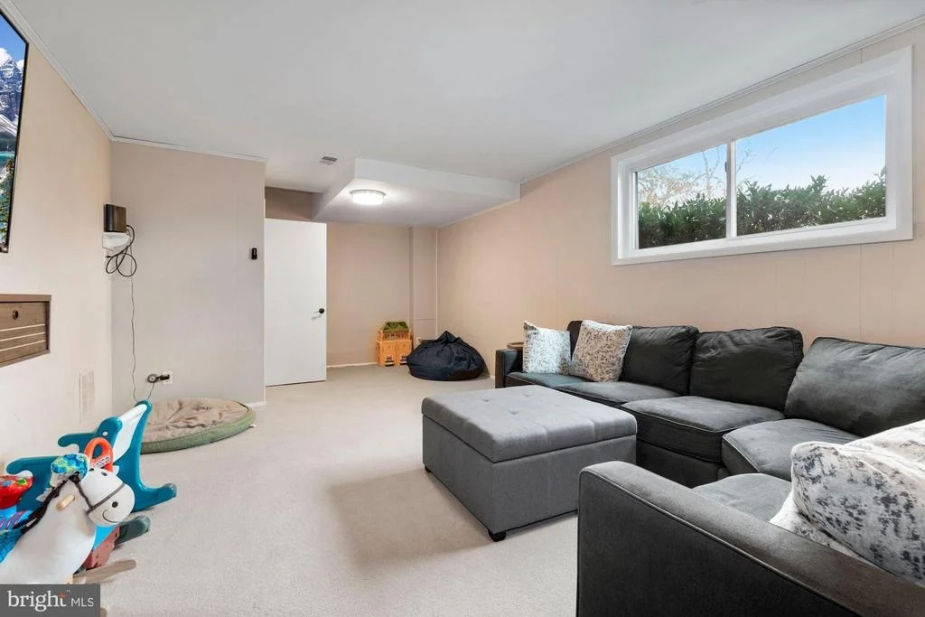 Photo of 12515 EASTBOURNE DRIVE