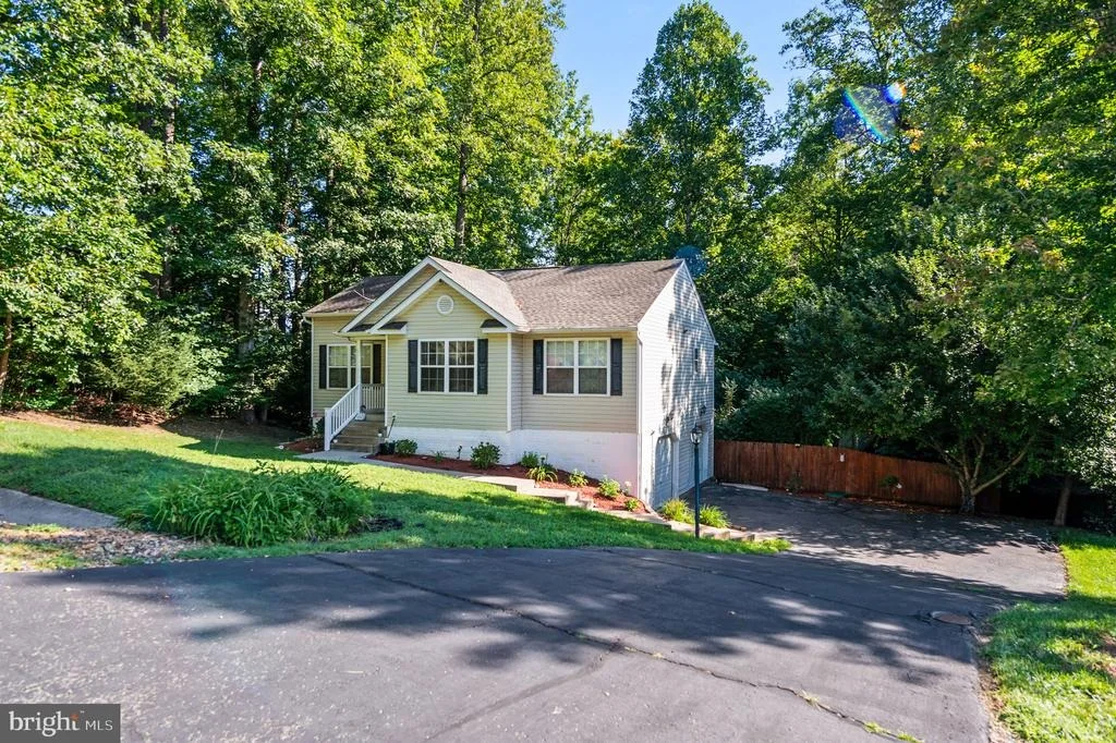 Photo of 3 PALM DRIVE