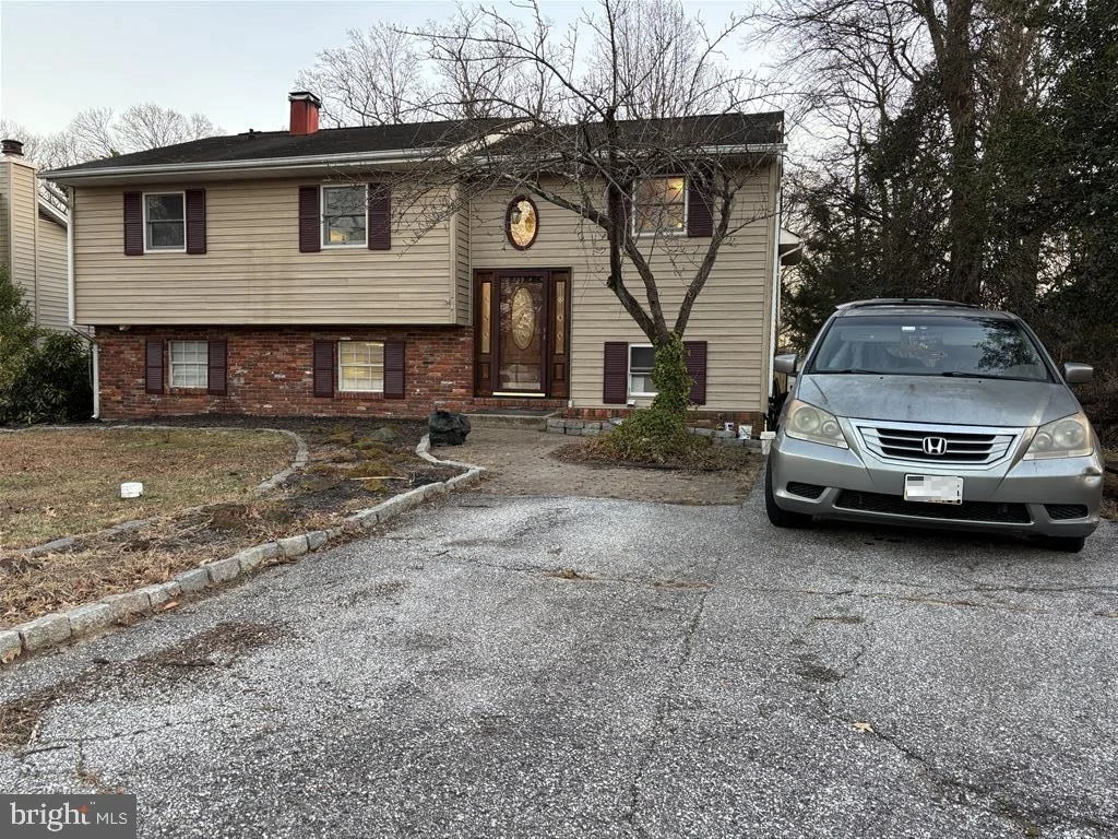 Photo of 1079 OMAR DRIVE