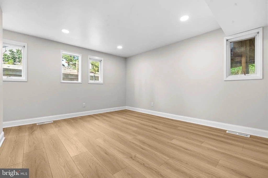 Photo of 9416 HOLBROOK LANE