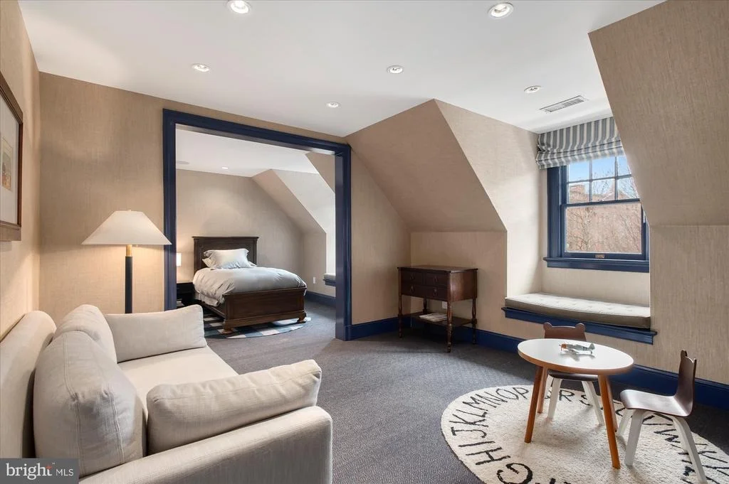 Photo of 1823 PHELPS PLACE NW