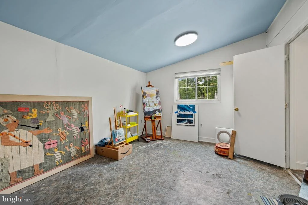 Photo of 213 PIPING ROCK DRIVE