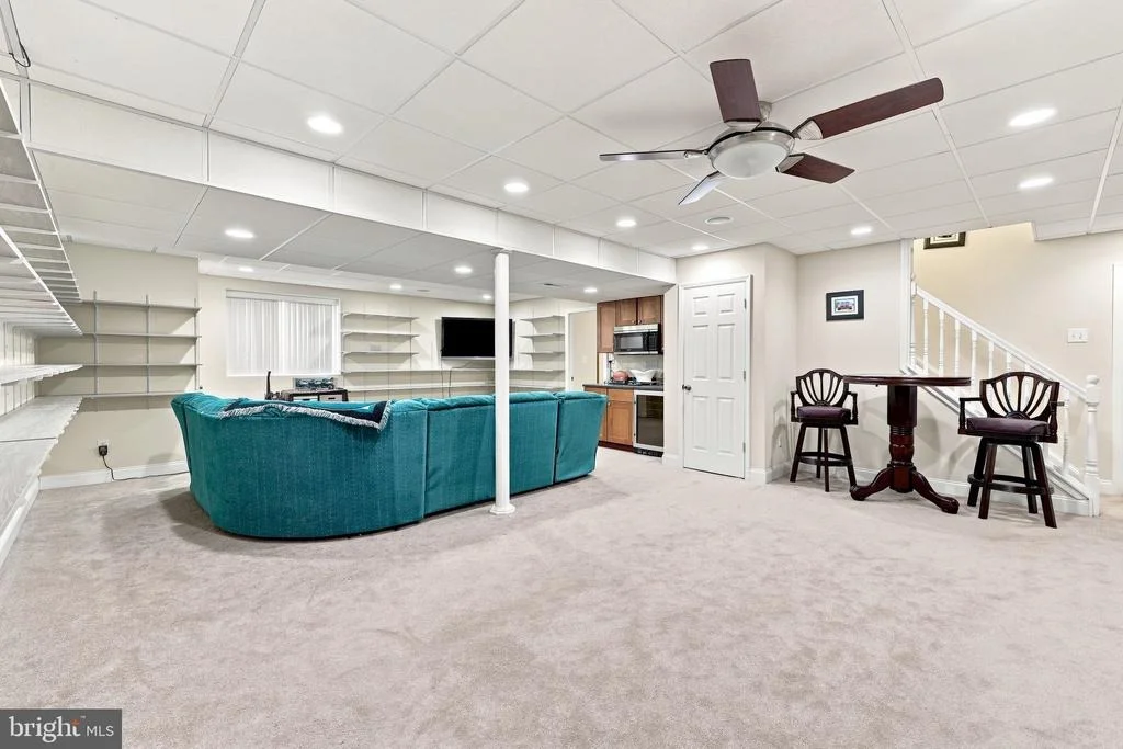 Photo of 646 ALBERTSON ROAD