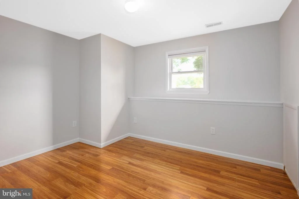 Photo of 8545 JENKINS ROAD