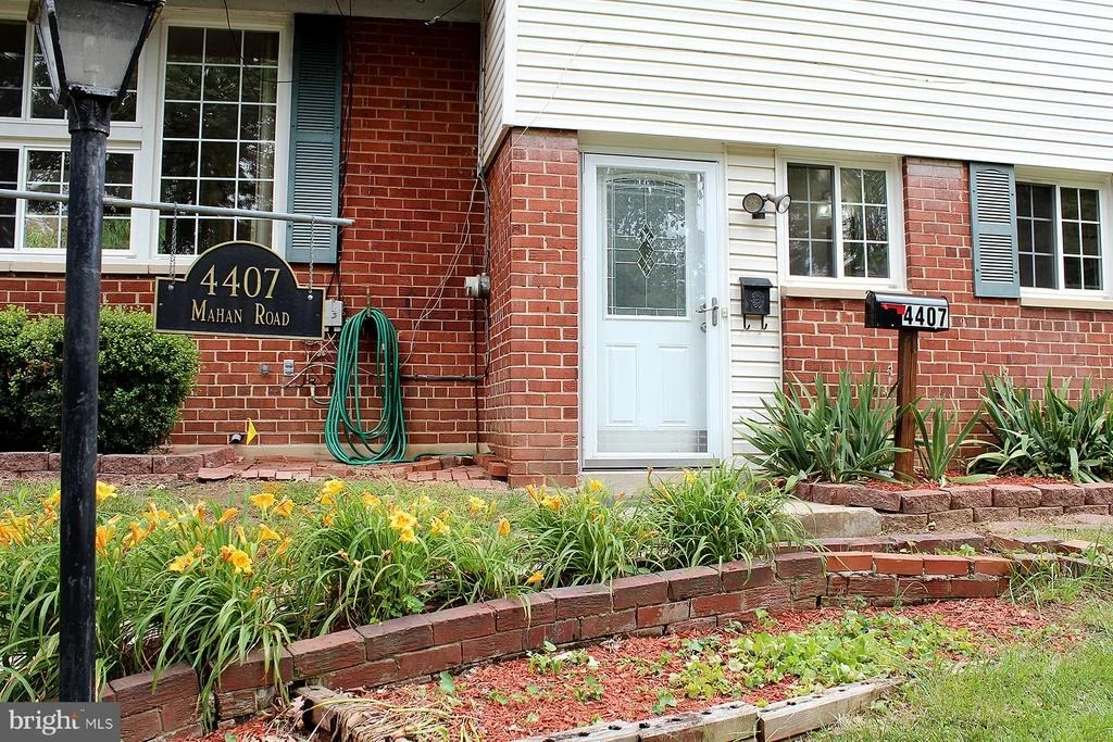 Photo of 4407 MAHAN COURT
