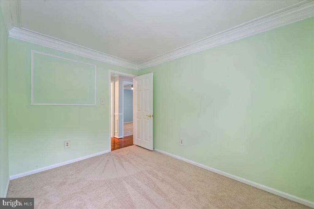 Photo of 7592 RUXTON DRIVE