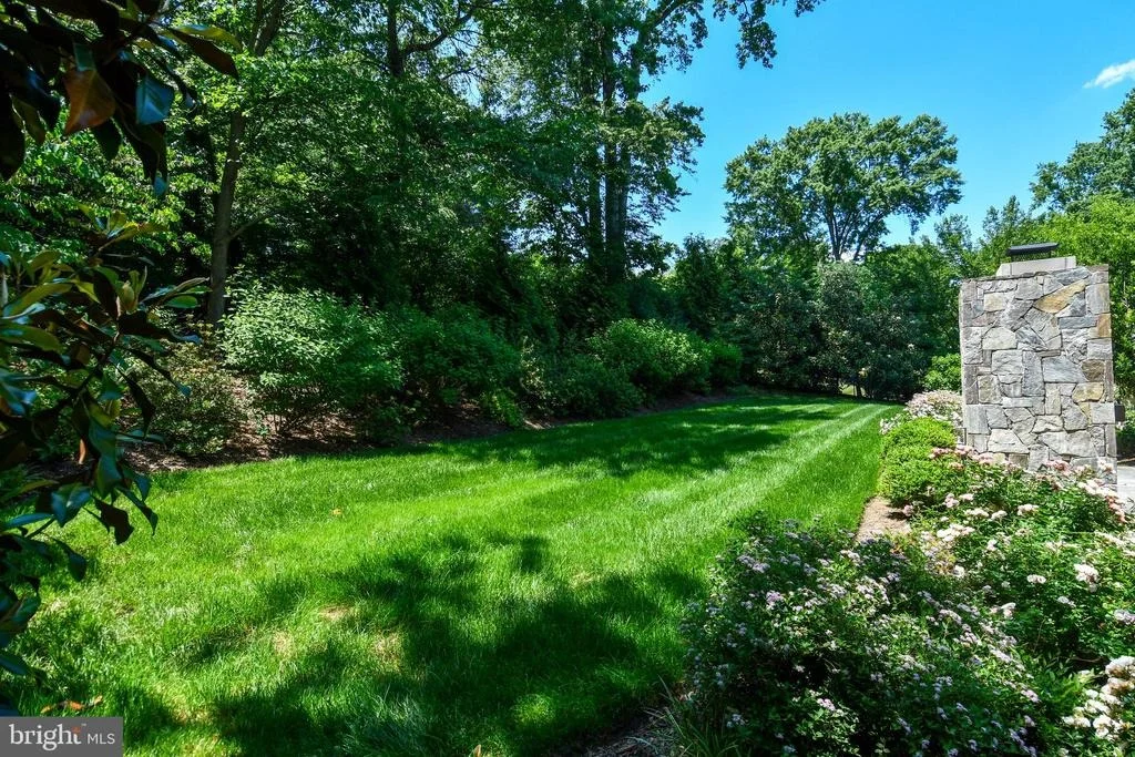 Photo of 7808 SOUTHDOWN ROAD