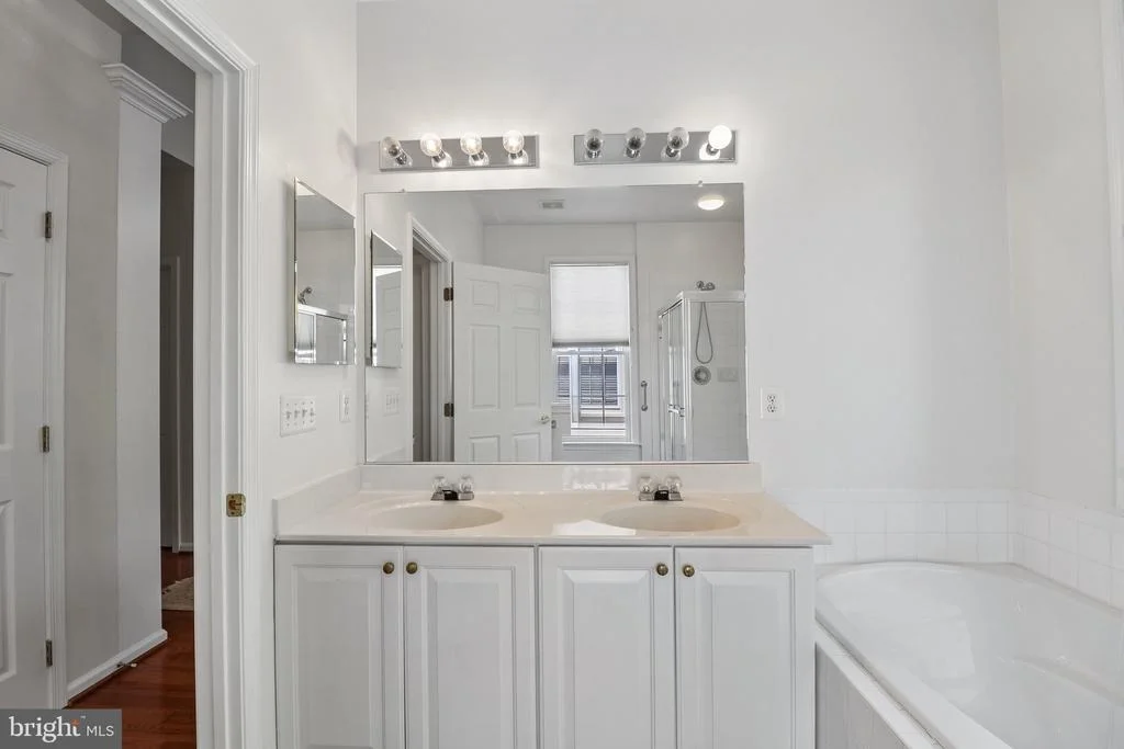 Photo of 6230 SETTLERS TRAIL PLACE