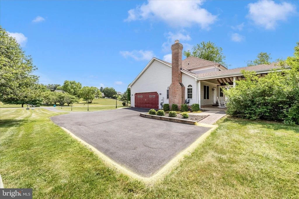 Photo of 6104 EDMONT DRIVE