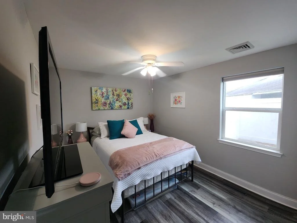 Photo of 802 DEVON ROAD