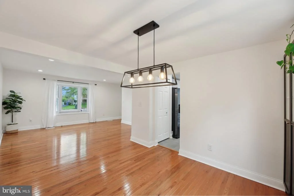Photo of 1844 MILLSTREAM DRIVE
