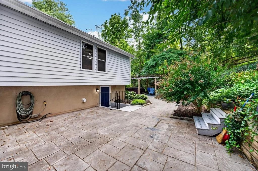 Photo of 100 HILLSIDE ROAD