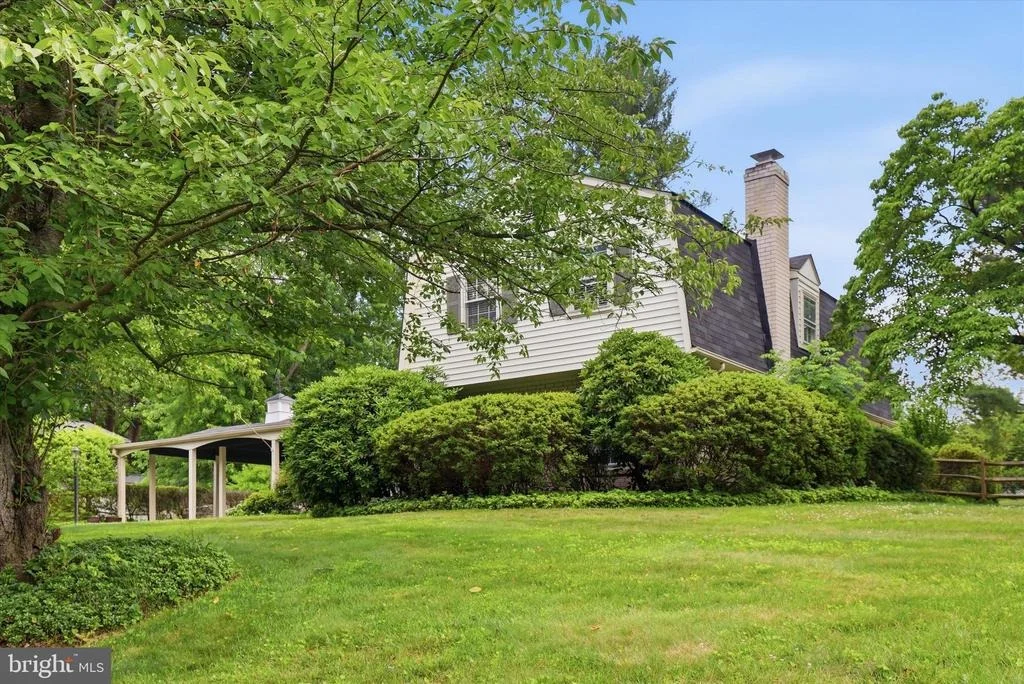 Photo of 3710 QUEEN MARY DRIVE