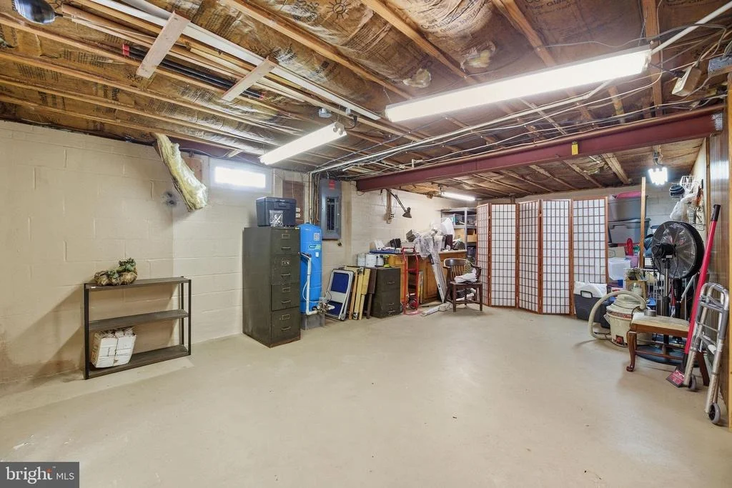Photo of 5197 COLEBROOK DRIVE