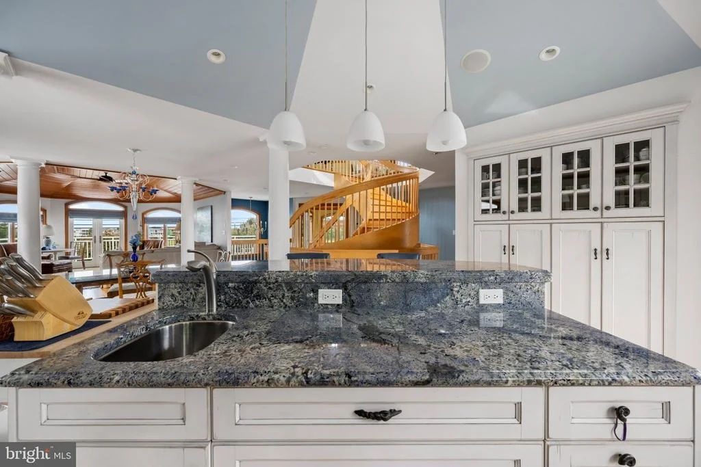 Photo of 632 PILOTTOWN ROAD