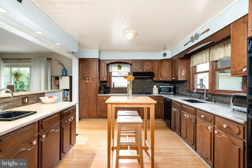 Photo of 16 SAINT MARTINS ROAD