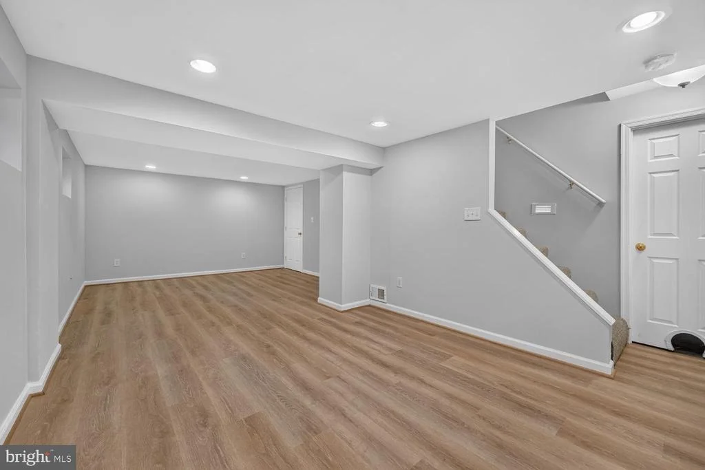 Photo of 1503 CREST ROAD