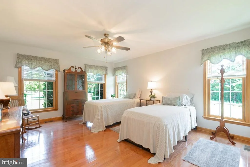 Photo of 613 HANOVER PIKE