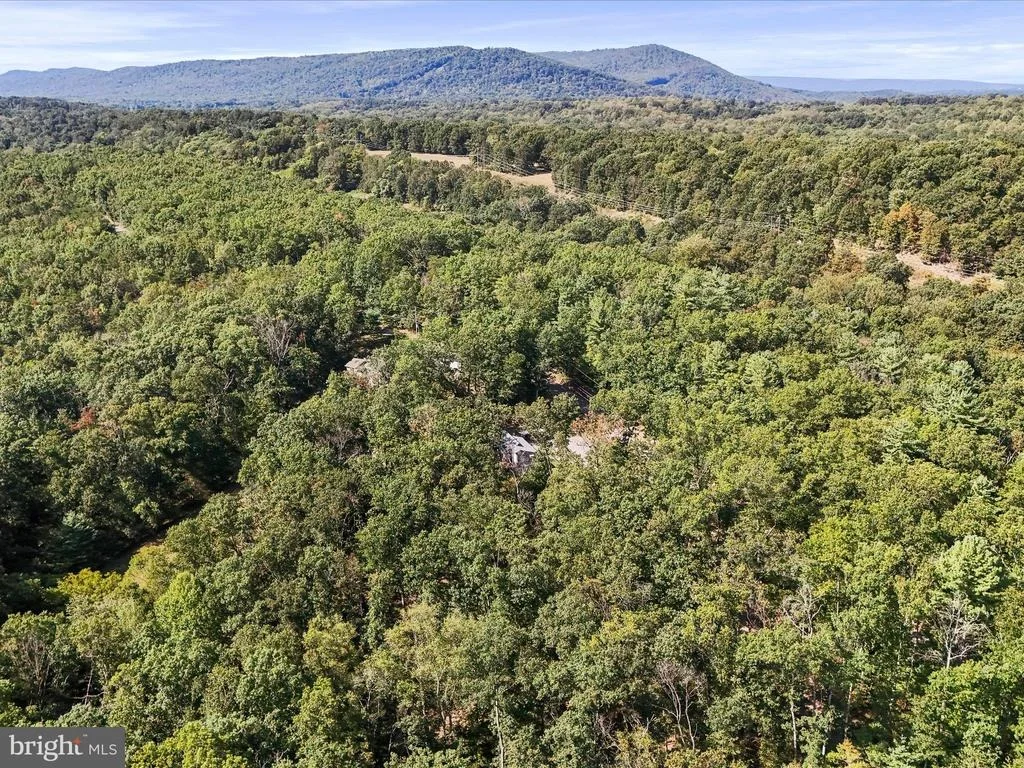 Photo of 867 MASON ROAD