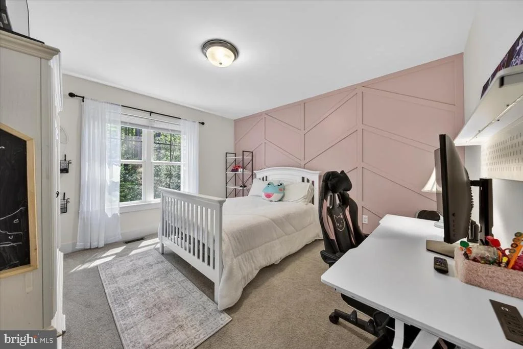 Photo of 844 MANCHESTER ROAD