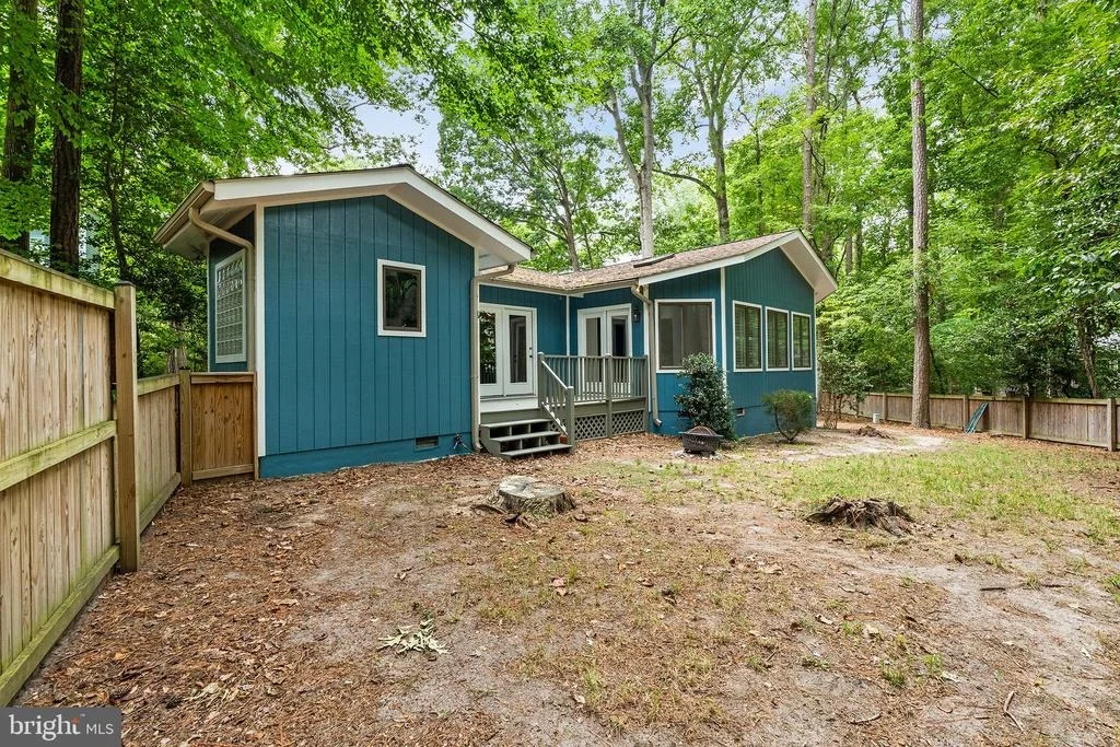 Photo of 30 SLOOP LANE