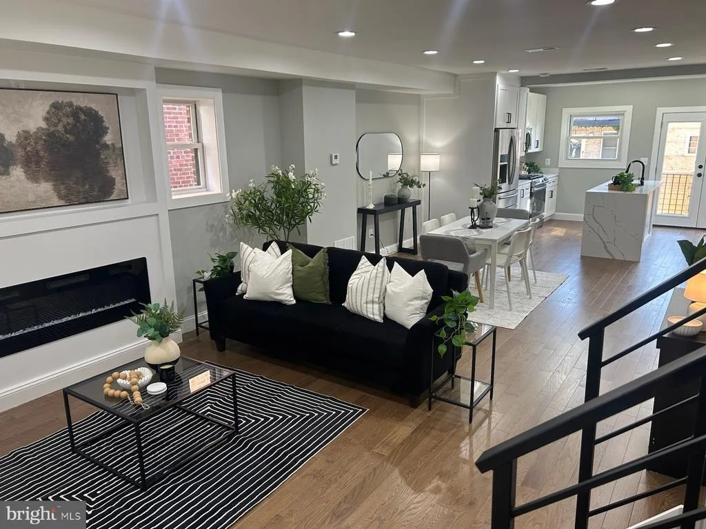 Photo of 928 PERRY PLACE NE