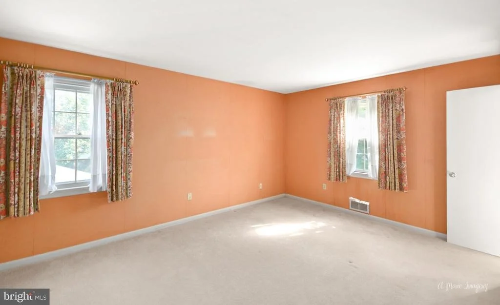Photo of 202 MEADOWDALE LANE