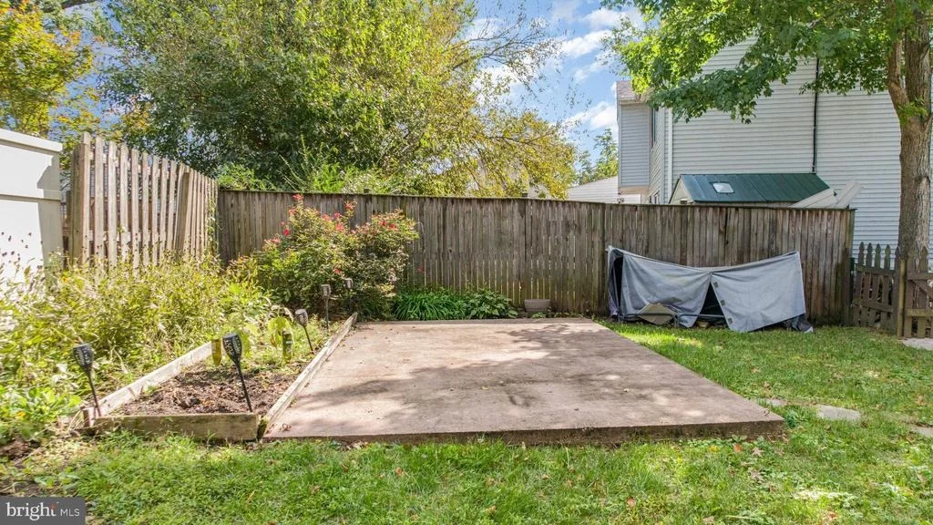 Photo of 2033 SHORE DRIVE