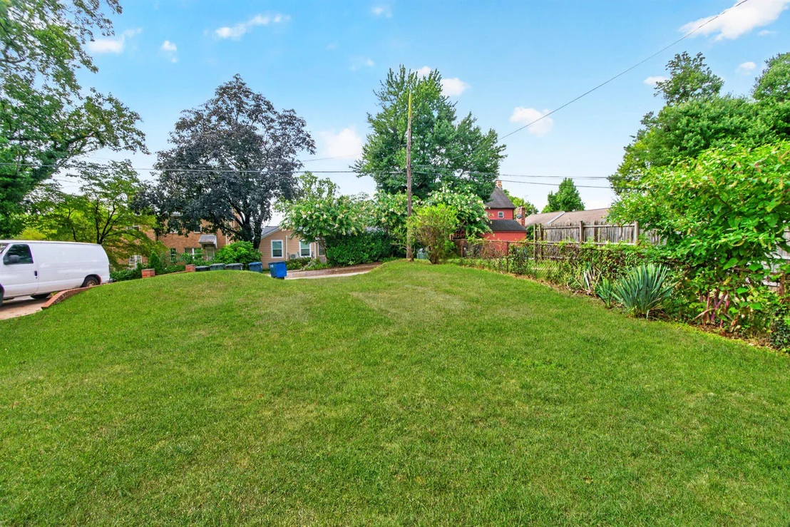Photo of 8232 EASTERN AVENUE NW