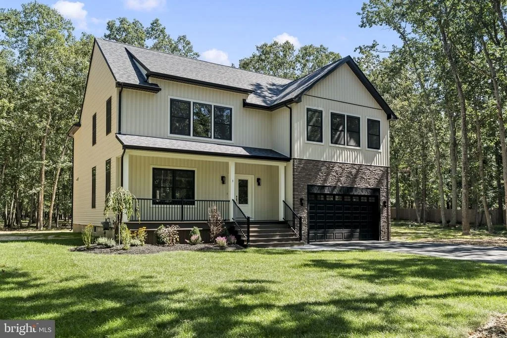Photo of 3 STEVENS LANE
