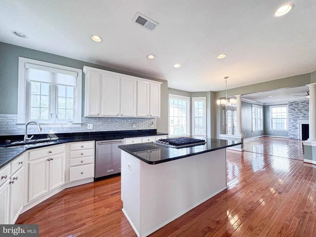 Photo of 22827 OAKGROVE ROAD