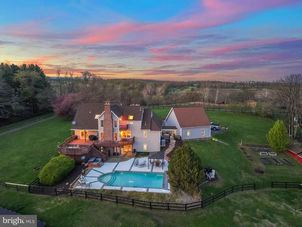 Photo of 9393 BRIAR LANE