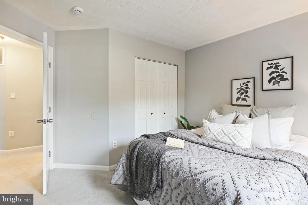Photo of 322 TIMBERBROOK COURT