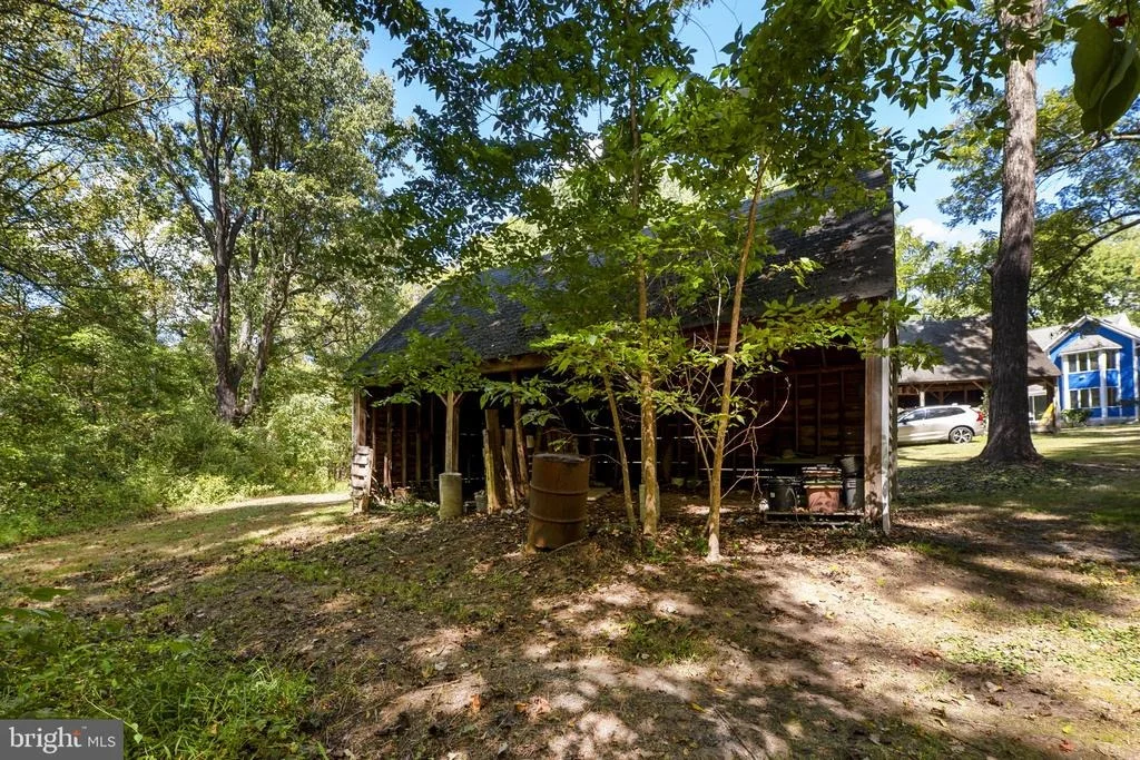 Photo of 16112 BARNESVILLE ROAD