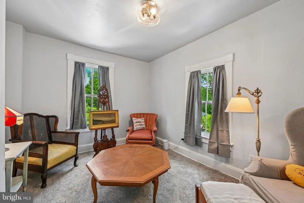 Photo of 20925 CLARKSBURG ROAD