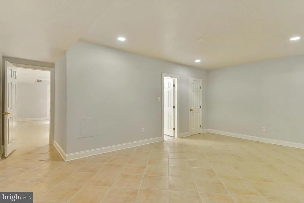 Photo of 8935 FALLS FARM DRIVE