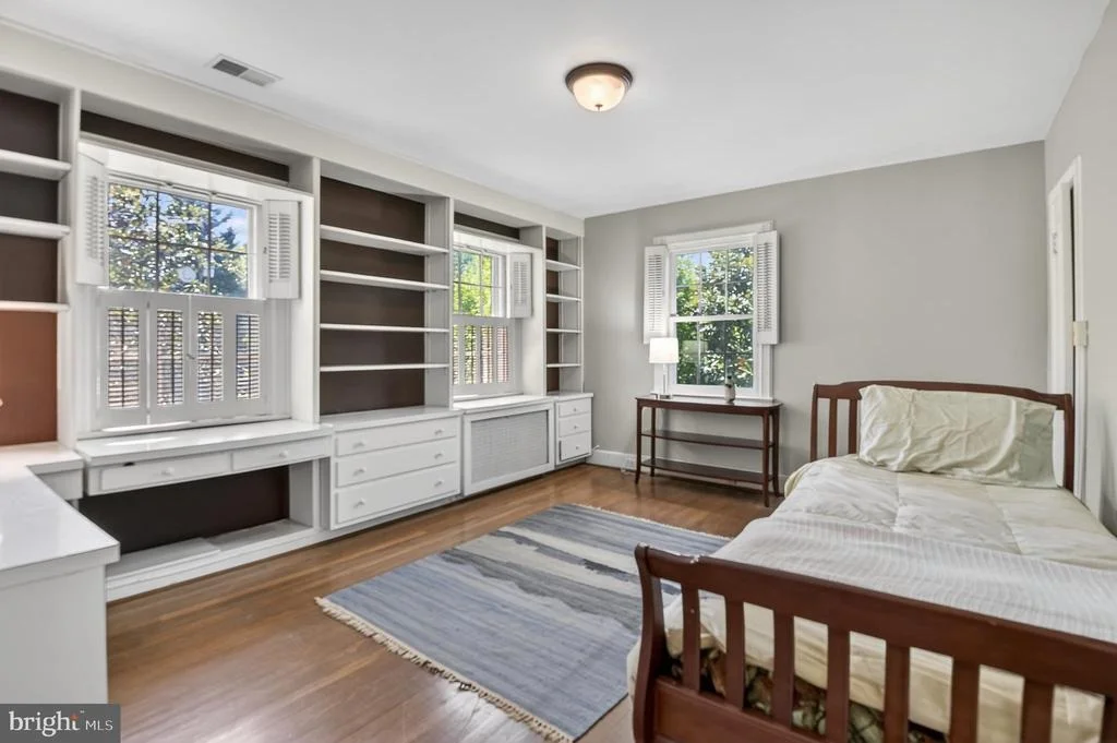 Photo of 4305 BRADLEY LANE