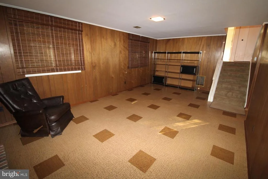 Photo of 1222 DOWNS DRIVE