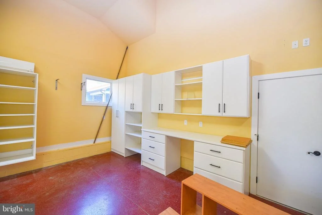 Photo of 39 N PRIMROSE LANE