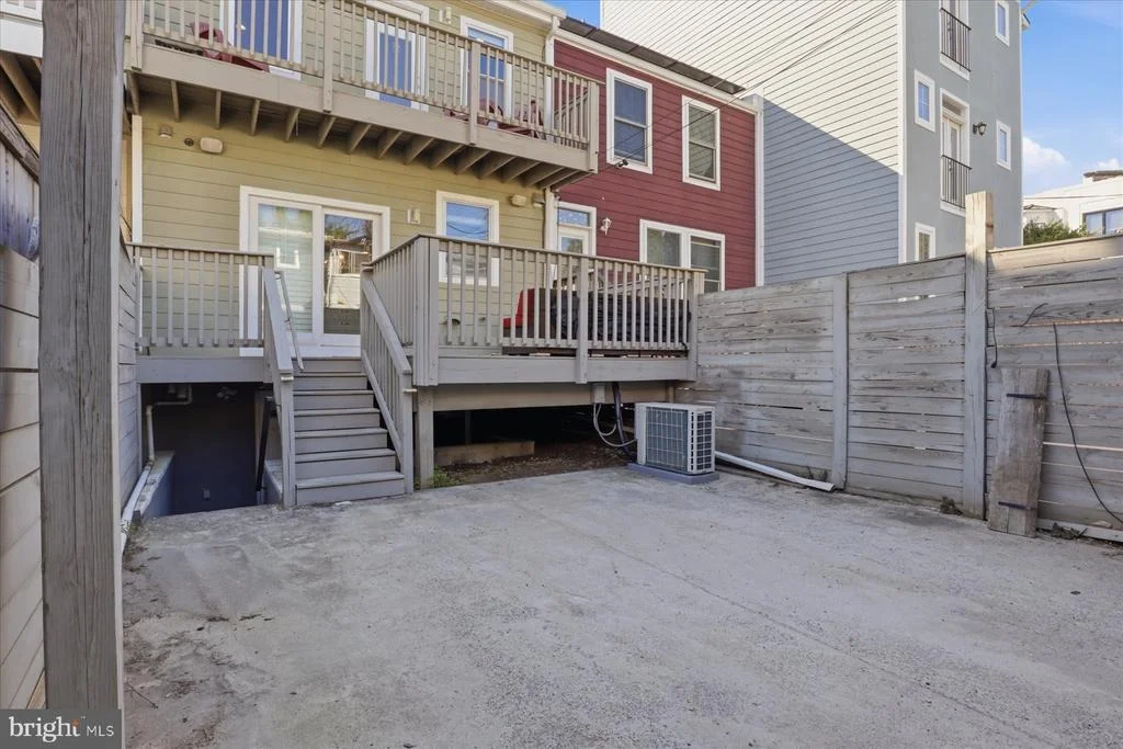 Photo of 1119 STAPLES STREET NE