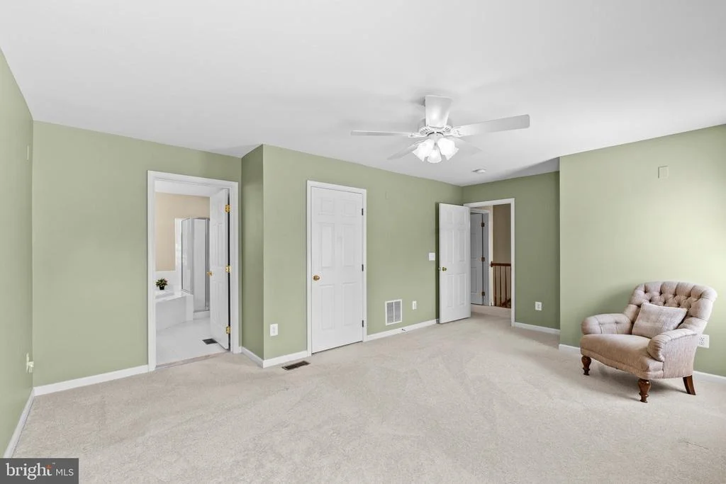 Photo of 14235 CLATTERBUCK LOOP