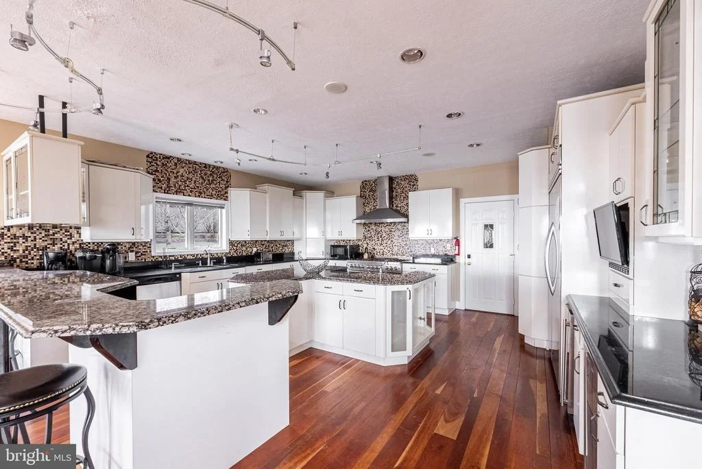 Photo of 1200 MOUNTAINVIEW DRIVE