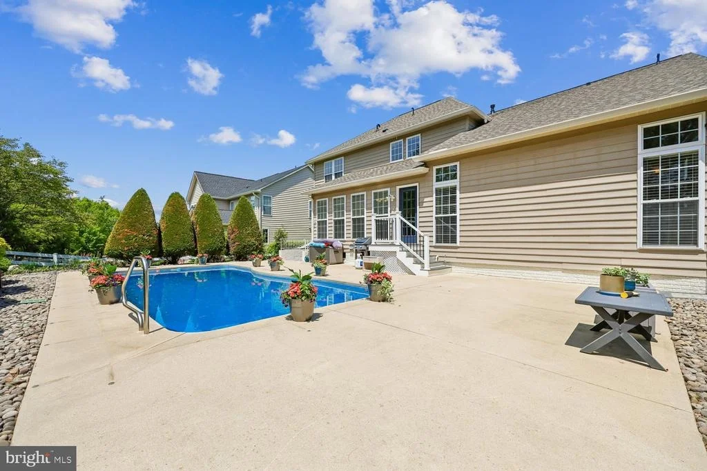 Photo of 503 GLENBROOK DRIVE