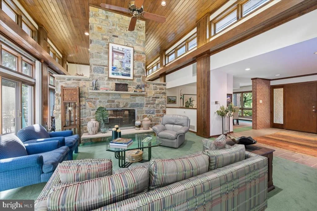 Photo of 17026 BARN RIDGE DRIVE