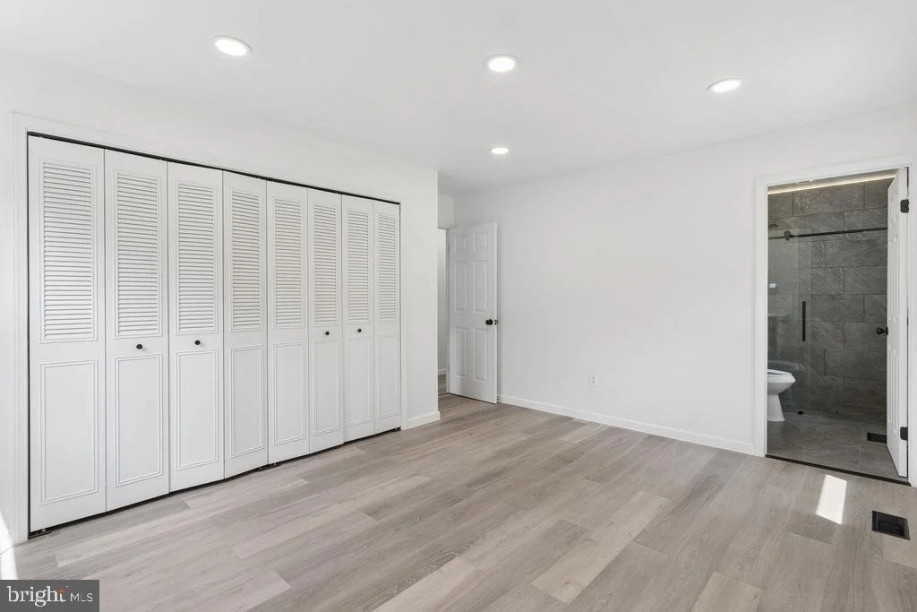 Photo of 59 NORTHAMPTON DRIVE
