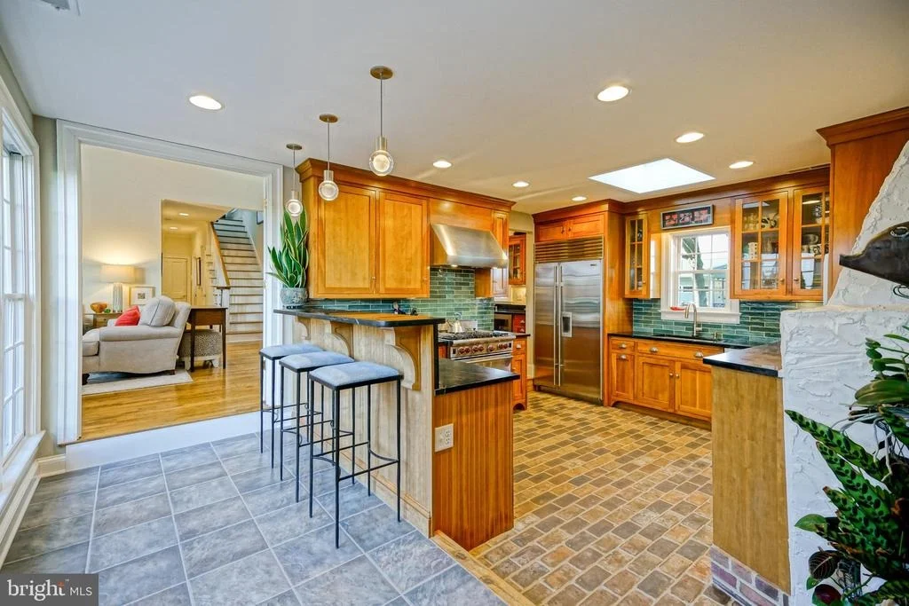 Photo of 558 PILOTTOWN ROAD