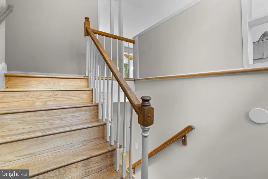 Photo of 25 CASCADE ROAD