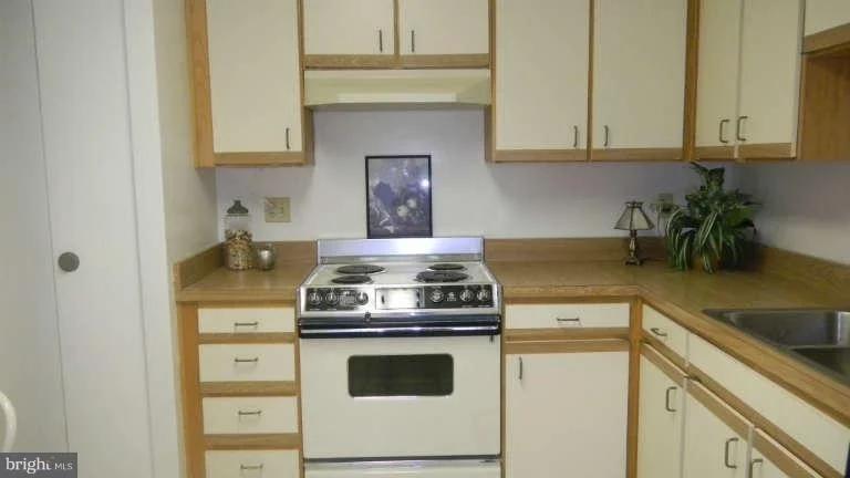 Photo of Unit 2225 at 15107 INTERLACHEN DRIVE
