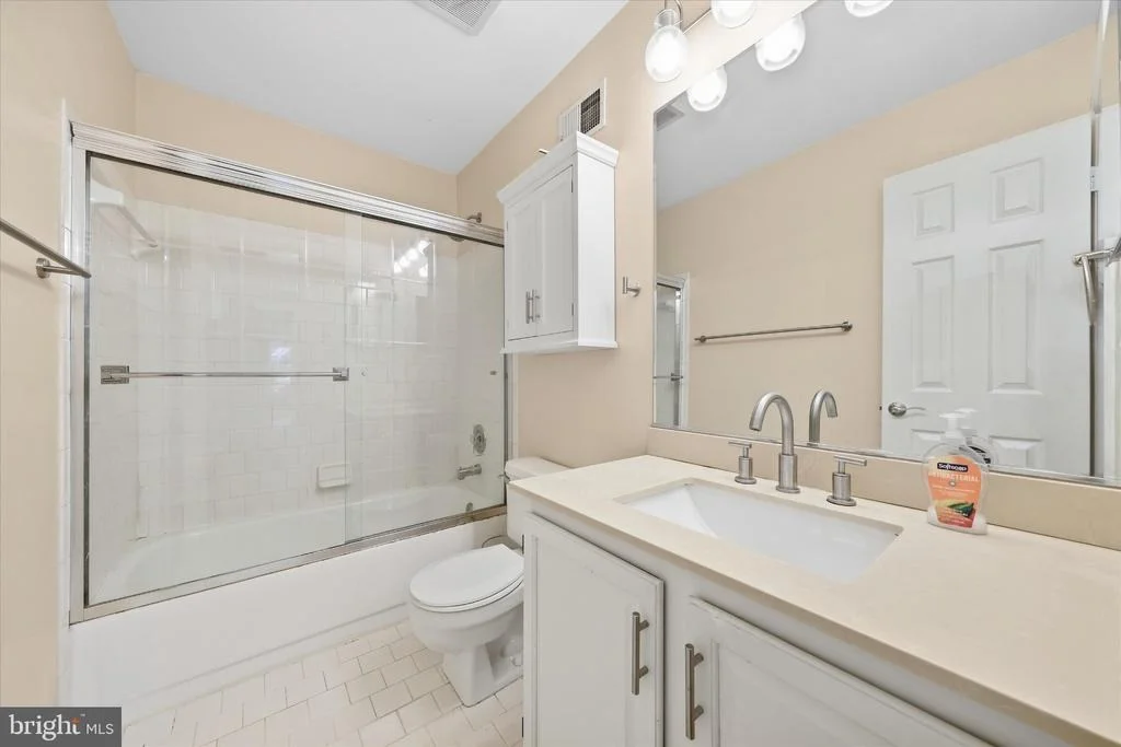 Photo of 9005 SHADYBROOK DRIVE