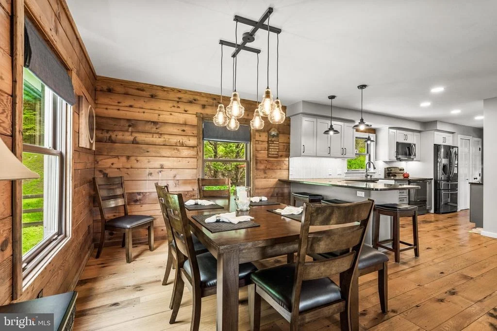 Photo of 9124 HAWBOTTOM ROAD